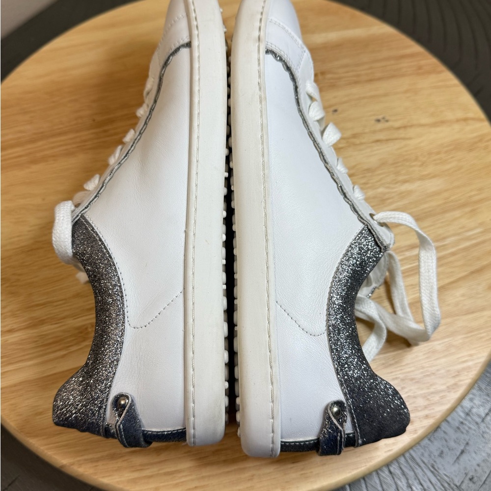 Shapen women’s Feelin Chic Leather Sneaker - Picture 5 of 9